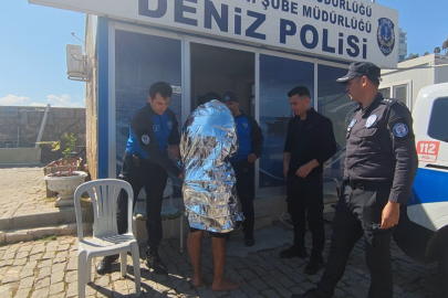 Antalya'da denize açıldığı kano devrildi