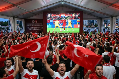 Bursa’da milli maç heyecanı dev ekranda yaşanacak
