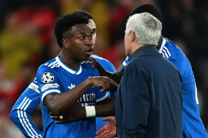 UEFA, Benfica'ya ceza yağdırdı