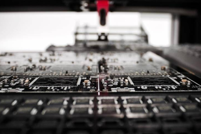 Çin'in en büyük çip üreticisi İran'a teknoloji sağlıyor