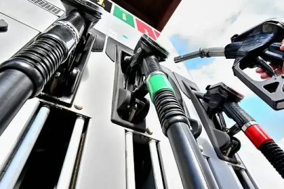 Fransızlar ve Portekizliler ucuz akaryakıt için İspanya'ya geçiyor