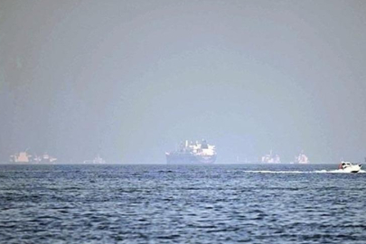 İran'dan ABD ve İsrail'e rest: Hürmüz Boğazı'nı kapattı!