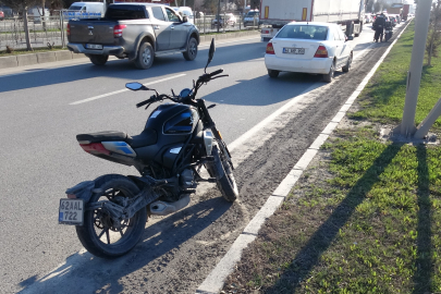 Malatya'da otomobil ile çarpışan motosiklet devrildi: 2 yaralı