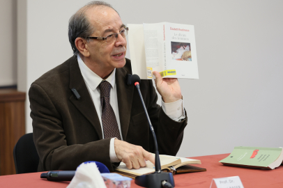 Bursa'da felsefe söyleşisine yoğun ilgi