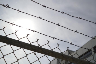 Cinayet soruşturmasında tutuklanan kadının 'cezaevi' iddialarına yalanlama