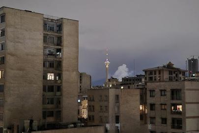 İsrail ordusu, İran'ın başkenti Tahran'a yeni saldırı dalgası başlattığını duyurdu