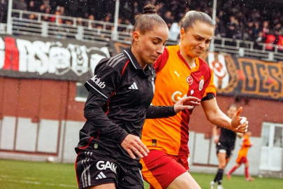 Kadınlar derbisinde inanılmaz geri dönüş! Galatasaray 4 attı, Beşiktaş bırakmadı...