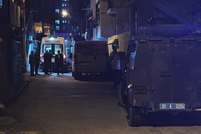 Adana’da 3 katlı binada patlama: 2 ağır yaralı