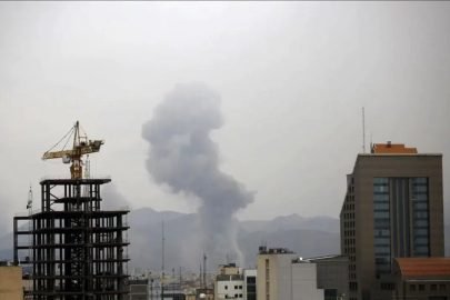 İran, Beerşeba'da sanayi bölgesini füzeyle vurdu