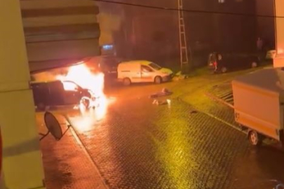 İstanbul Başakşehir’de alev alev yanan araç kamerada