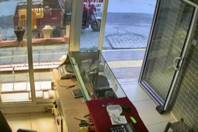 Mardin'de kuyumcuya müşteri gibi girdi, 60 bin liralık yüzüğü alıp saniyeler içinde kayıplara karıştı