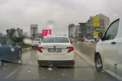 Bursa'da yol kavgası: 3 kişi sürücüye saldırdı