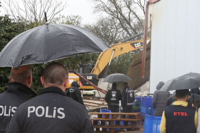 Bursa Nilüfer'de kaçak bina yerle bir edildi!