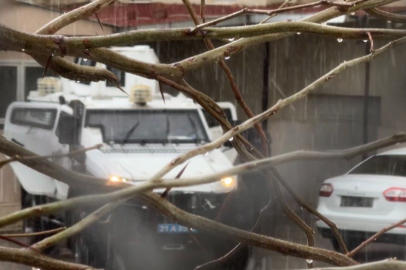 Diyarbakır'da eşini öldürüp, kuzenini ağır yaralayan şahıs tutuklandı