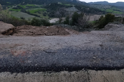 Manisa'da çöken Kula-Selendi karayolu ulaşıma kapatıldı