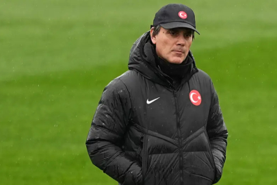 Montella'dan Kosova maçında büyük ters köşe!