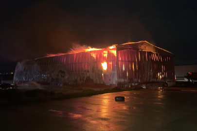 Osmaniye’de karton fabrikasında yangın