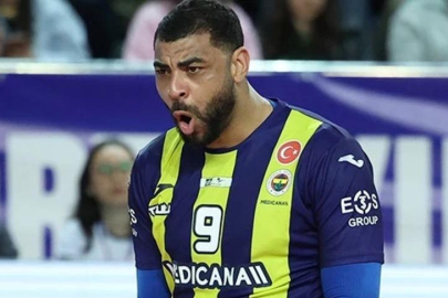 Sigara içtiği görüntüler olay yaratmıştı! Fenerbahçe kararını verdi