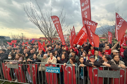 CHP Bursa, gözaltındaki Mustafa Bozbey için halkı meydana topladı
