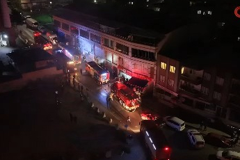 Bursa'da depo yangını! İtfaiye ekipleri harekete geçti