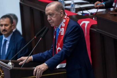 Cumhurbaşkanı Erdoğan Özgür Özel'e yüklendi: İyice zıvanadan çıktı