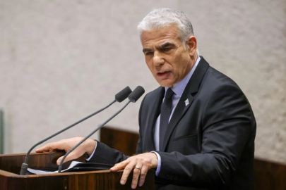 Lapid: Netanyahu ülkeyi içeriden parçalıyor