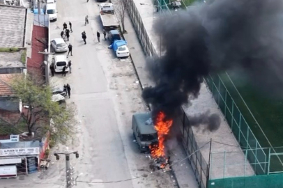 Samsun'da park halindeki yabancı plakalı minibüs yandı