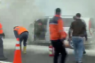 TEM'de minibüs yangını