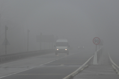 Bolu Dağı geçişinde sis etkili oldu