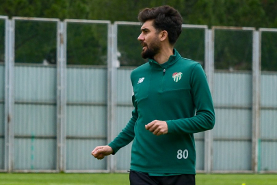 Bursaspor taktik ve duran top çalışıyor