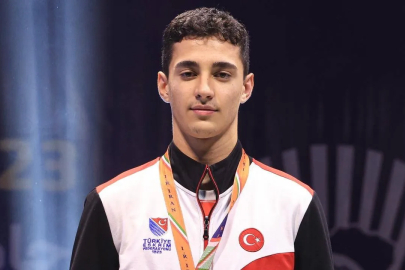 Milli eskrimci Furkan Yaman'dan Brezilya'da altın madalya!