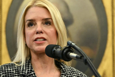 Trump, ABD Adalet Bakanı Bondi’nin istifa ettiğini açıkladı