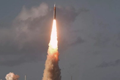 Artemis II Dünya yörüngesinden ayrıldı