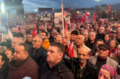 CHP Genel Başkanı Özgür Özel Bursa’da: Mustafa Bozbey için mitingde 29 hizmetin açılışı yapıldı