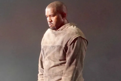 Kanye West konseri durdurup ekibine küfür etti
