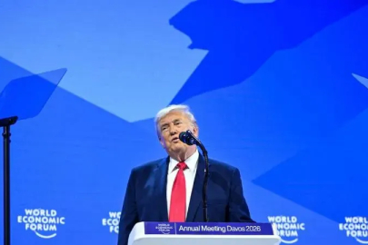 Trump, ABD'de üretilmeyen ilaçlara yüzde 100 gümrük vergisi getirdi