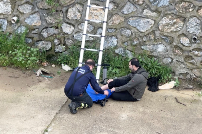 Bursa'da dereye düşen adamı ekipler kurtardı