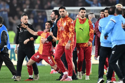 Abdülkerim Bardakcı ile Onuralp Çakıroğlu arasında neler yaşandı? Trabzonspor'dan olay anına ilişkin açıklama