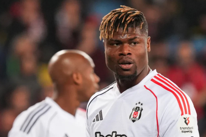 Beşiktaş'ta Emmanuel Agbadou'dan penaltı sitemi: Utanılacak bir durum!