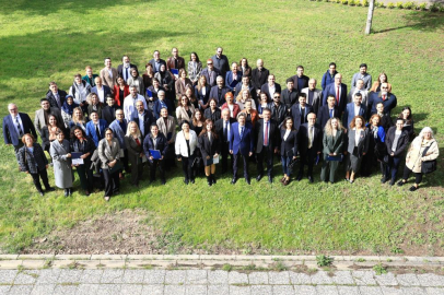 BUÜ'de 'Başarılı Akademisyenlerin Rektörle Buluşması" etkinliği