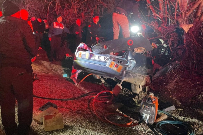 Gece yarısı feci kaza! Ölüler ve yaralı var...