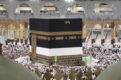 Kutsal yolculukta zor anlar! Tur şirketi battı...