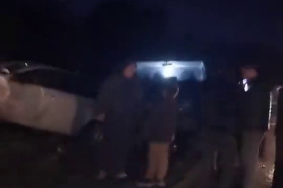 Bursa’da ölümle burun buruna! Kayalar araçların üzerine düştü...