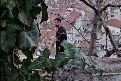 Bursa Tophane surlarında korku dolu anlar! Jiletle intihar girişimi...