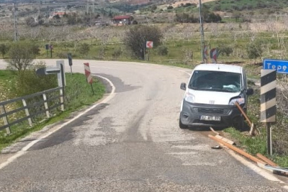 Adıyaman'da köprü demirleri araca saplandı: 1 yaralı