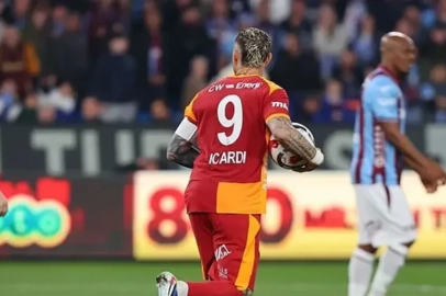 Galatasaray’da soyunma odası karıştı!