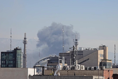 İsrail, İran'da demir yolu köprüsüne saldırdı