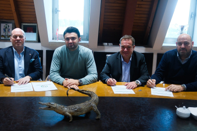 ‘Kızıl Ailesi’nden Bursaspor’a destek