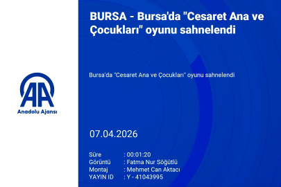 Bursa'da "Cesaret Ana ve Çocukları" oyunu sahnelendi