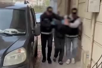 İstanbul Sancaktepe'de sosyal medyadan uyuşturucu paylaşımı yapan şahıs yakalandı